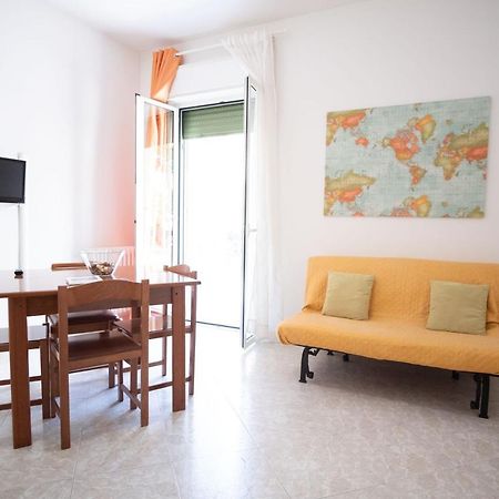 Cozy Apartments De Gasperi Bari Exterior photo