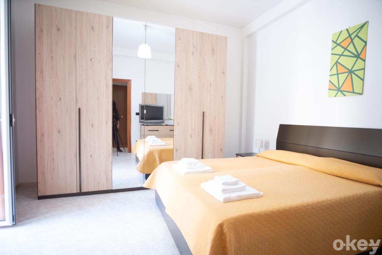Cozy Apartments De Gasperi Bari Exterior photo